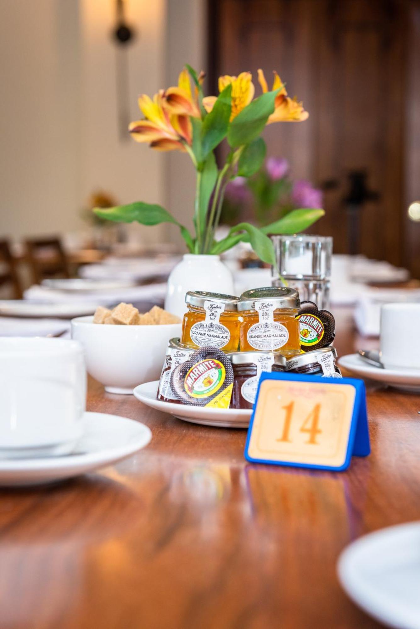 Morley Hayes Hotel Дарби Екстериор снимка