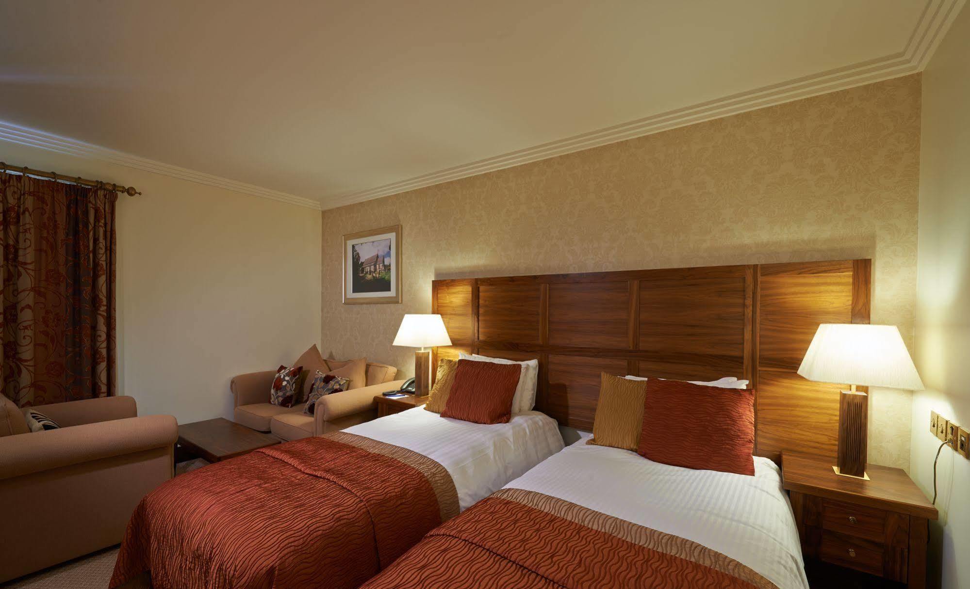 Morley Hayes Hotel Дарби Екстериор снимка